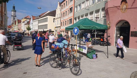 RAdentscheid Freising sammelt Unterschriften