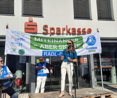 Emilia Kirner sprach für den Radentscheid Freising