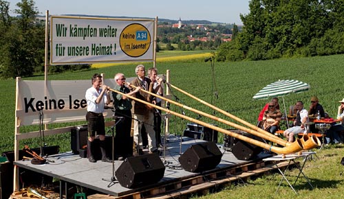 A94 Isentalautobahn: Biermösl Blosn - alphorn