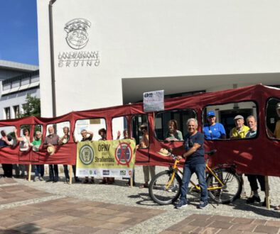 Bündnis für Klimaschutz und Flächensparen protestiert Photo: Julika Schreiber